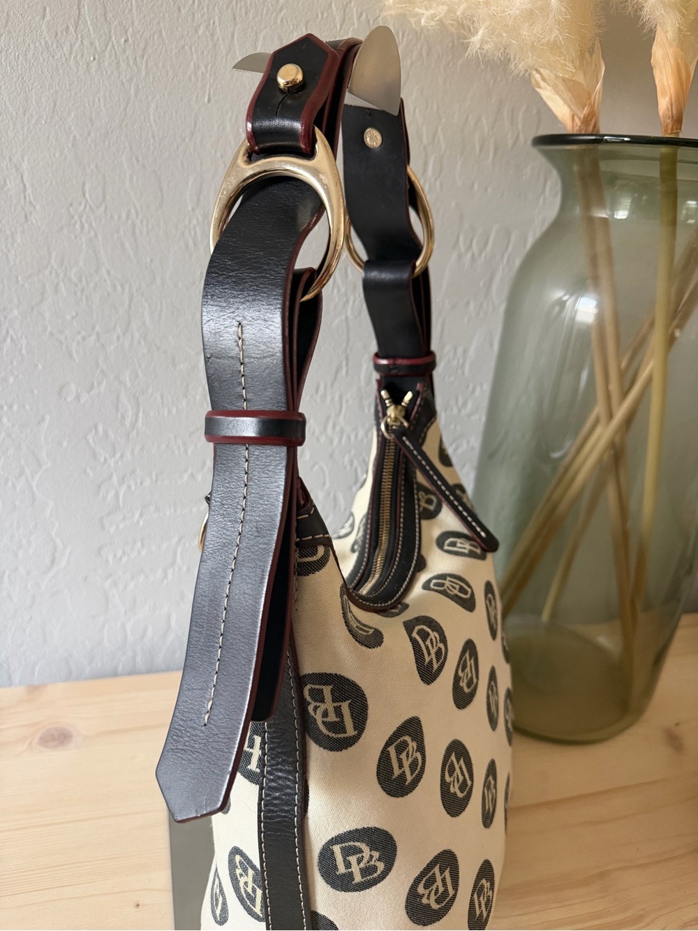 Dooney & Bourke vintage Y2K monogram canvas hobo shoulder bag - Picture 8 of 12
